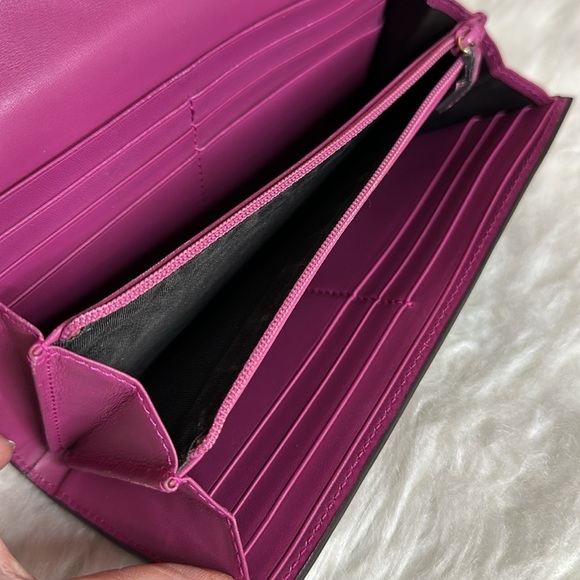 💯Authentic Gucci Long Wallet 🍀 - Picture 11 of 17